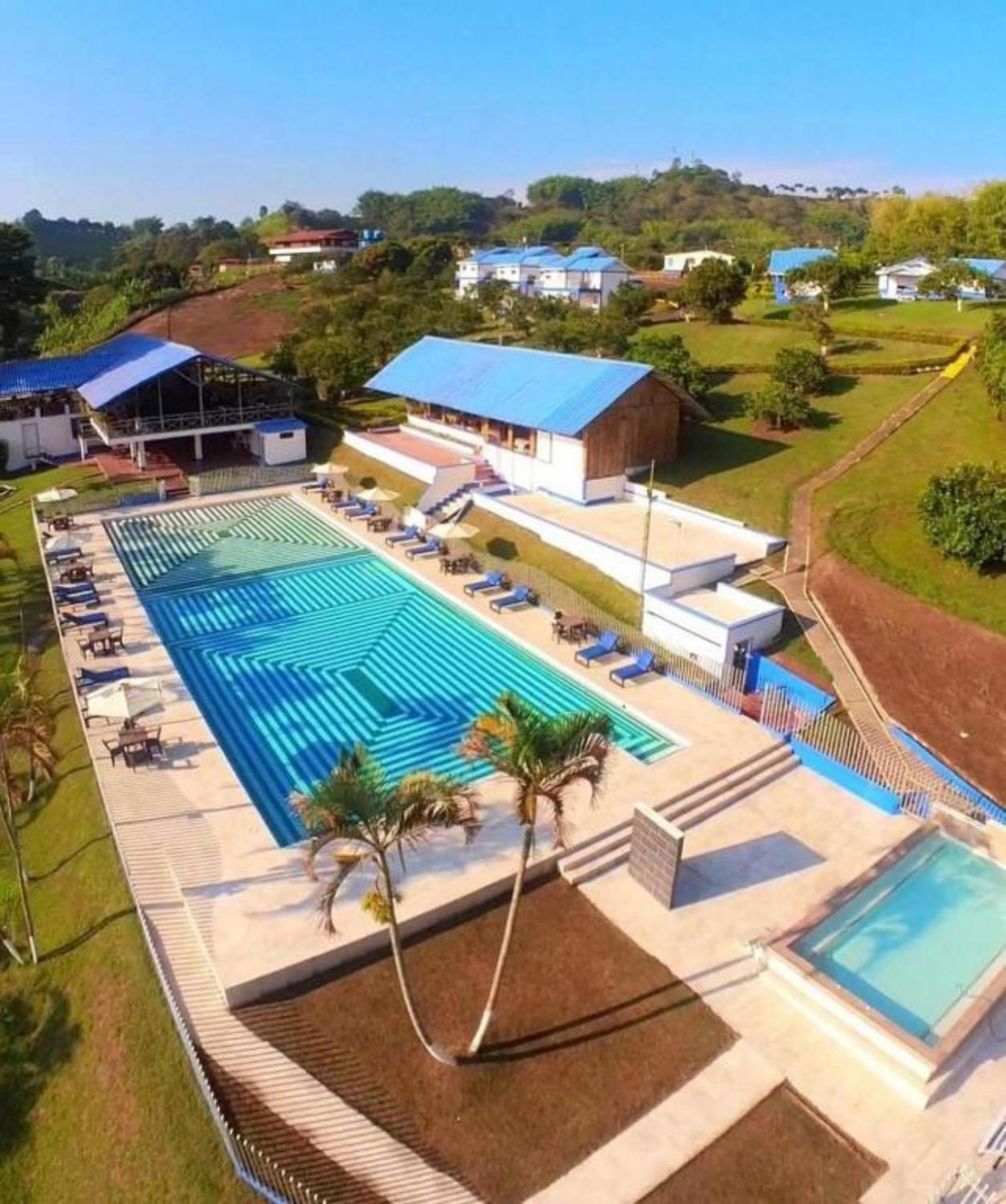 Hotel Villa Monaco Комбия Экстерьер фото