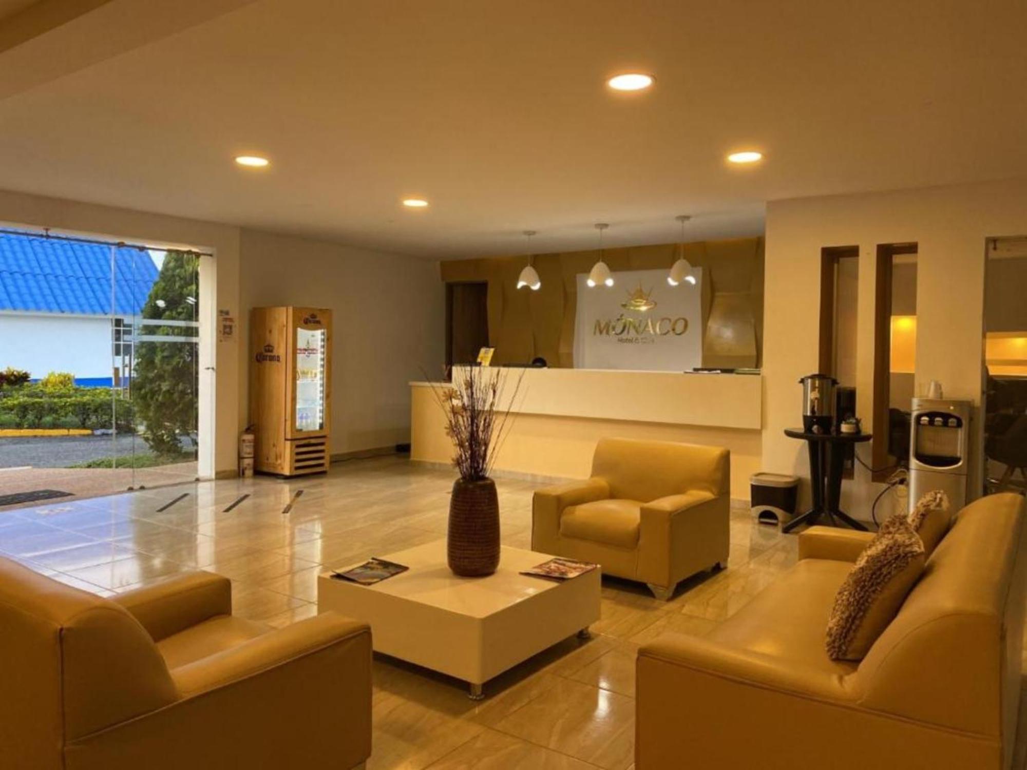 Hotel Villa Monaco Комбия Экстерьер фото